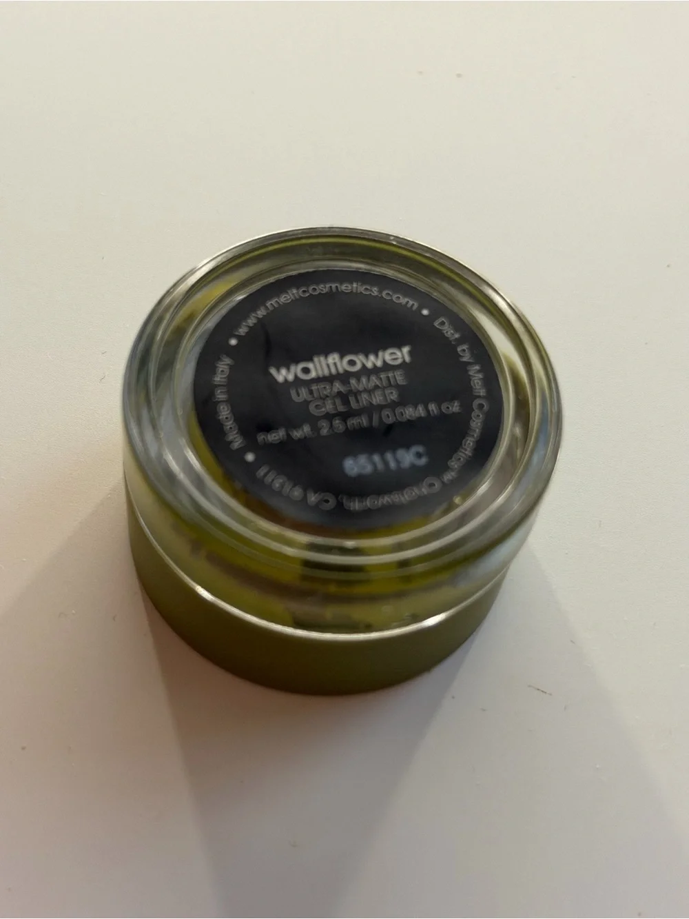 Melt Cosmetics Gel Eyeliner in Wallflower